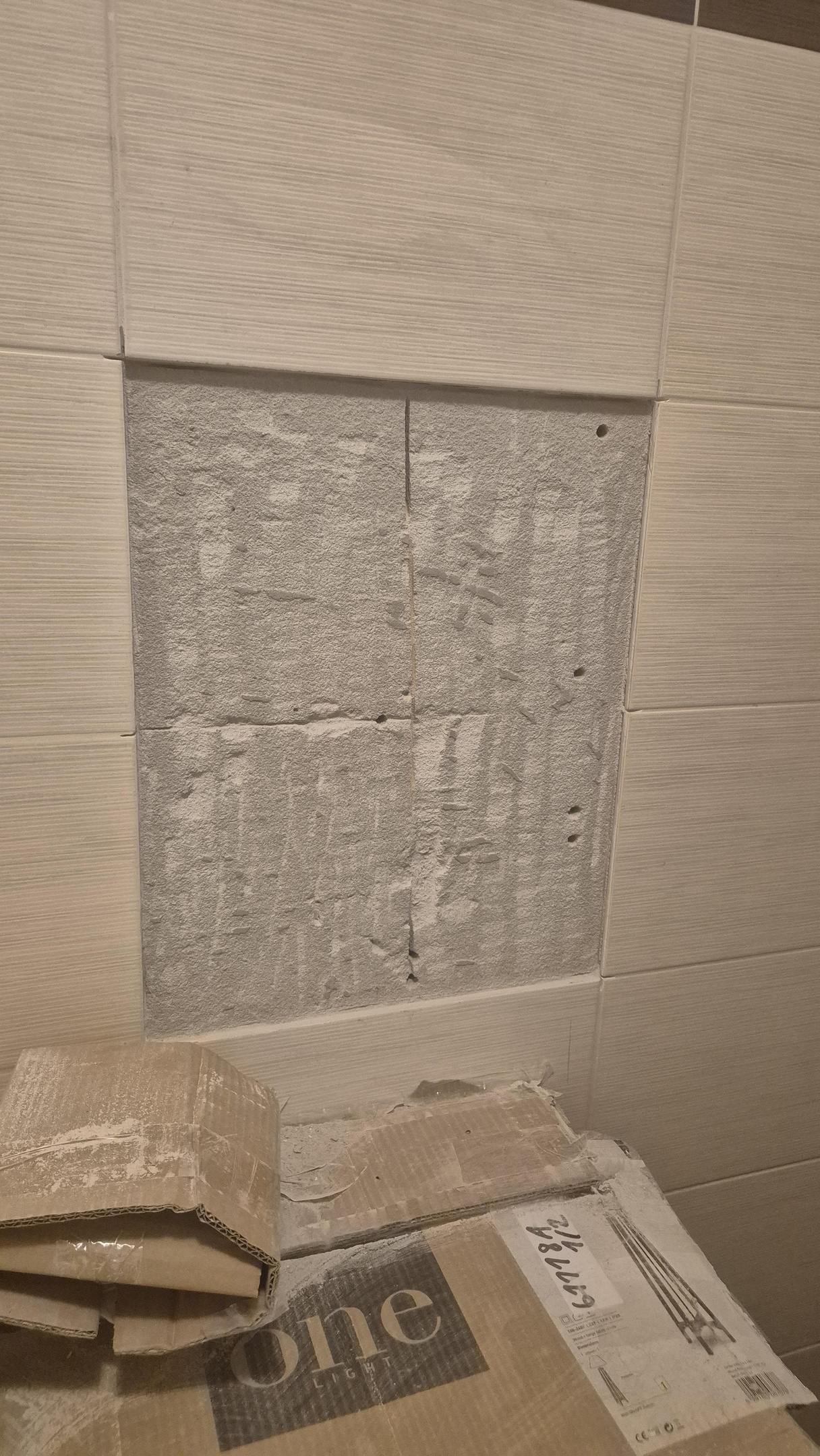 Repair of damaged tiles 3 – surface preparation